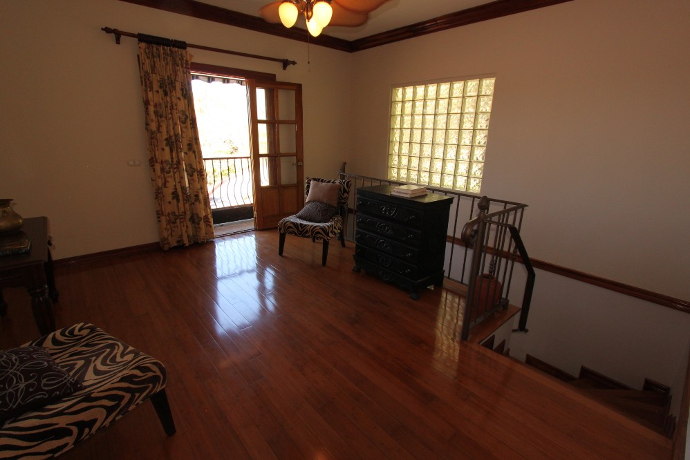 Exclusive Property with Two Houses in Gated Community: Brasil de Mora, Ciudad Colón