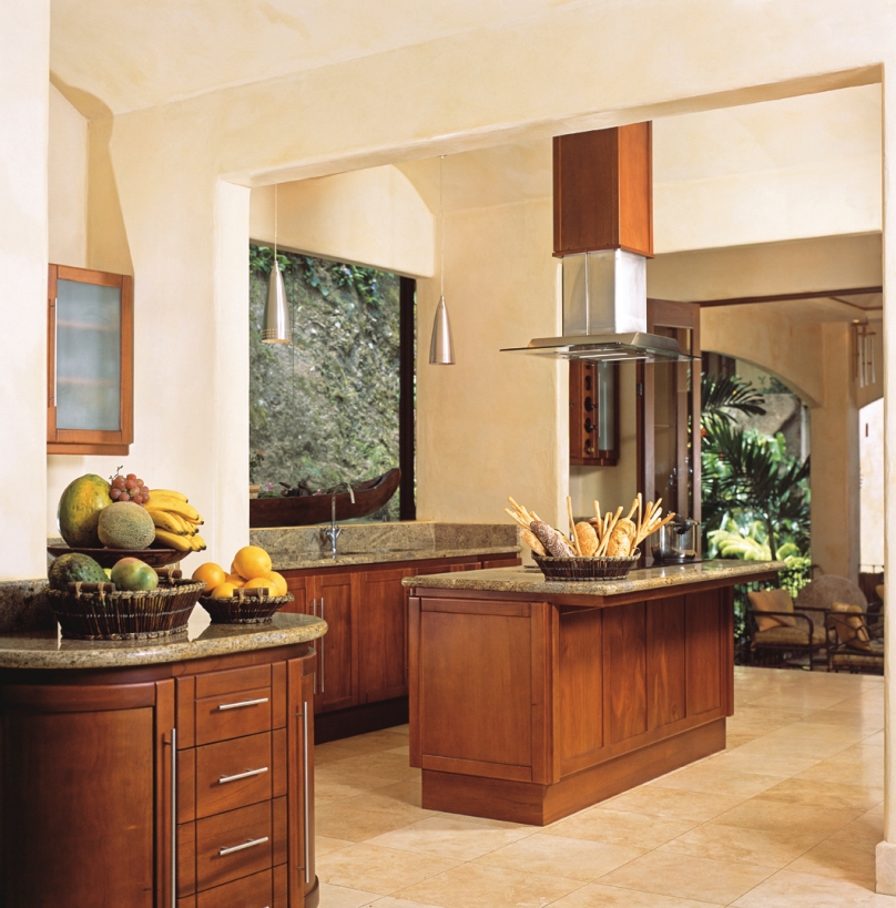 Luxurious Mediterranean-Style Mansion with Spectacular Views in Villa Real, Santa Ana