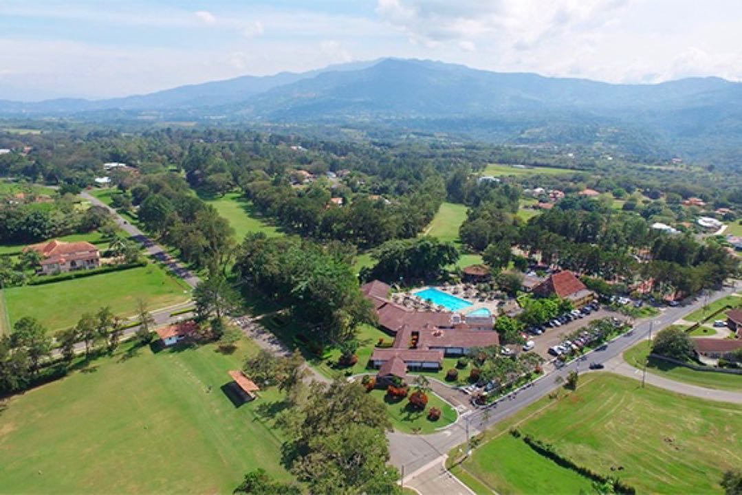 Luxurious Living at Residencial Los Reyes: Modern Single-Story Home SOLD