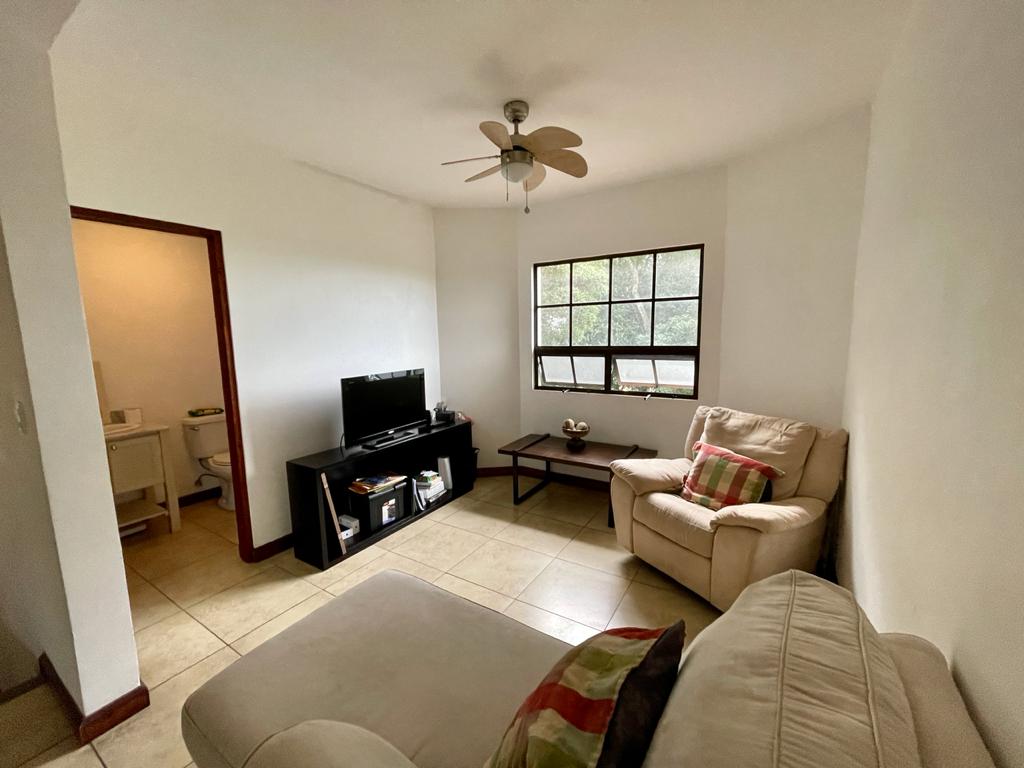 House for sale in a gated community in Brasil de Mora