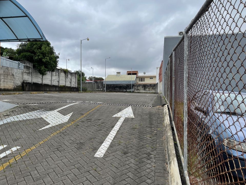 Prime Commercial Lot for Sale in San Joaquin de Flores, Heredia - Ideal for Multi-Story Development SOLD