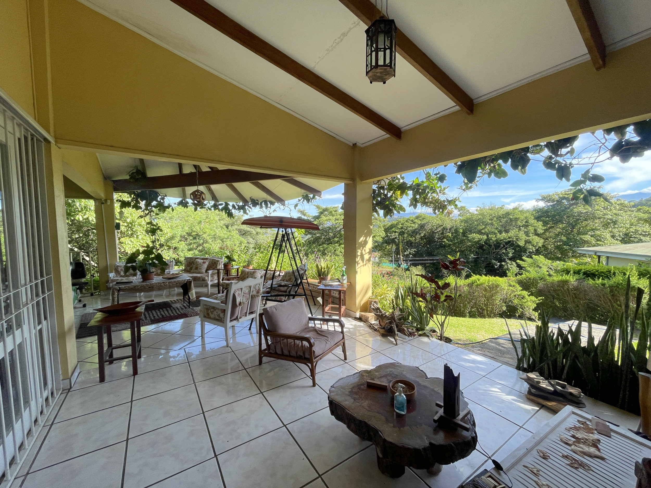 House in Alto Las Palomas single story with breathtaking Views and Lush Gardens SOLD