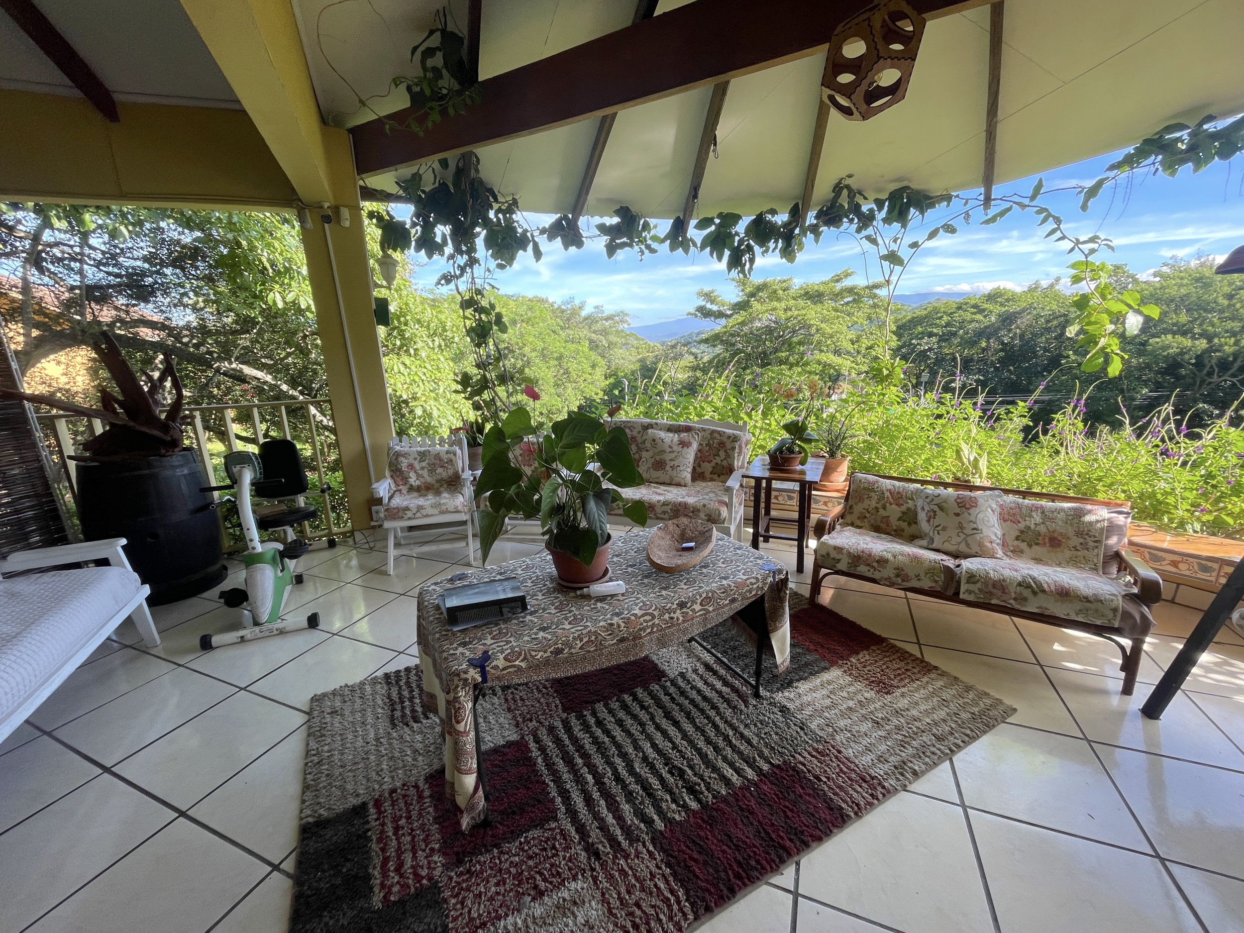 House in Alto Las Palomas single story with breathtaking Views and Lush Gardens SOLD