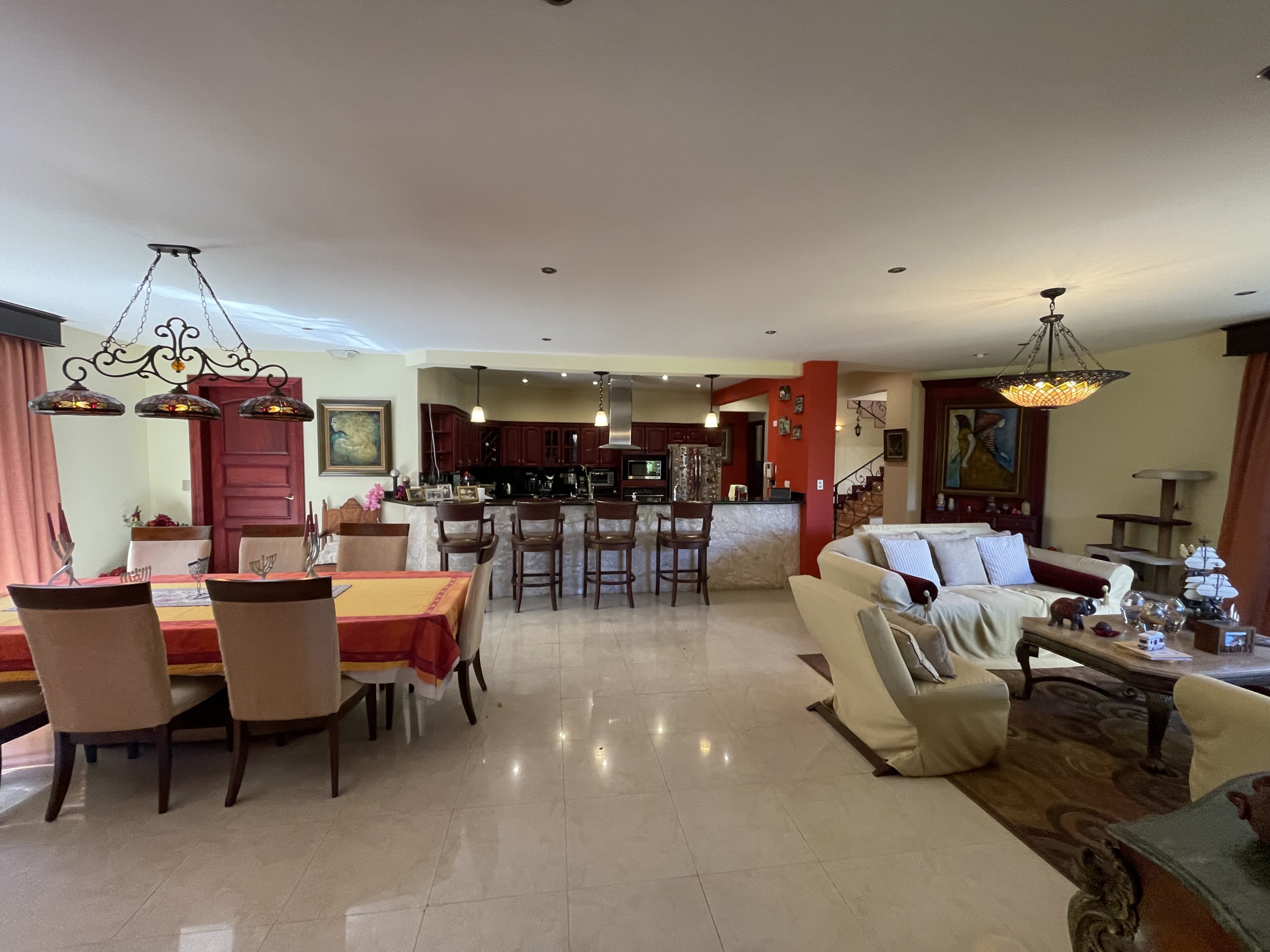 Elegant home for sale, Bosque de Doña Rosa, Cariari, Belen