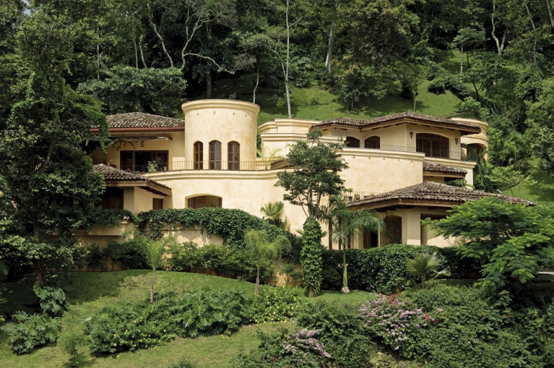 Luxurious Mediterranean-Style Mansion with Spectacular Views in Villa Real, Santa Ana