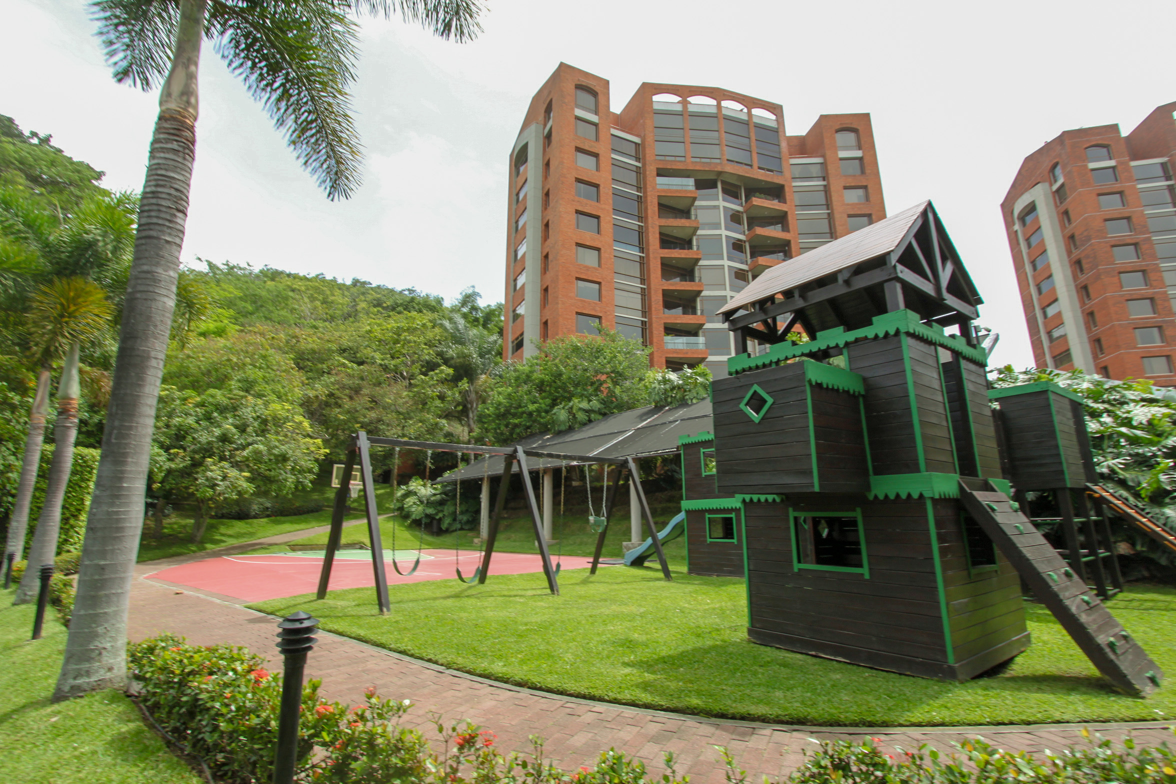 Apartment for sale or rent Escazu, Monteplata
