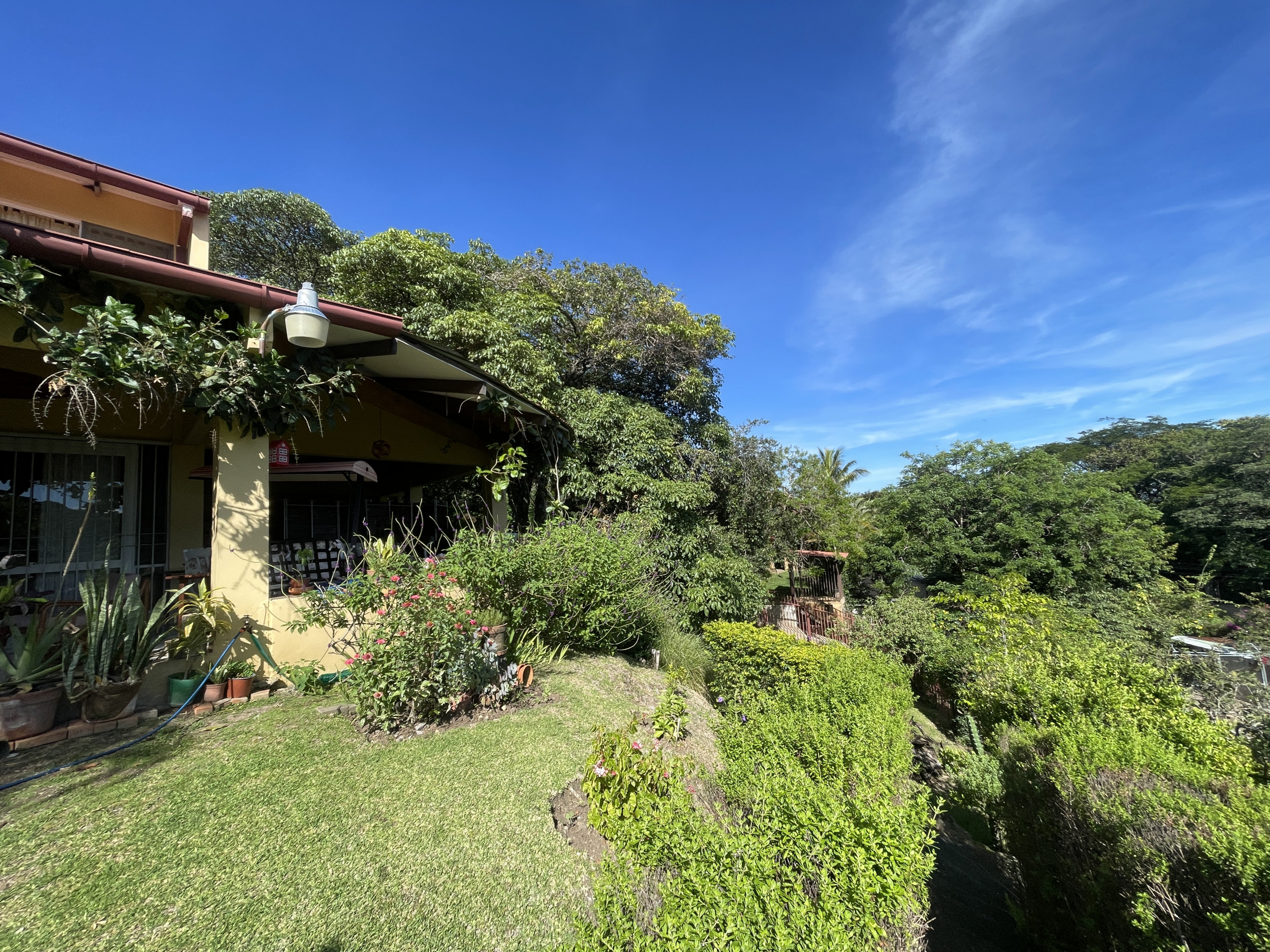 House in Alto Las Palomas single story with breathtaking Views and Lush Gardens SOLD