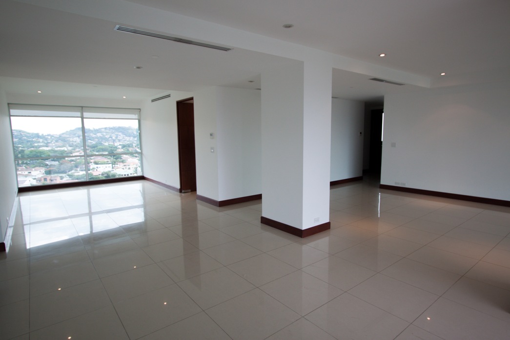 Luxurious Apartment Living in Central Park, Escazú: Exclusive Opportunity for Rent or Purchase