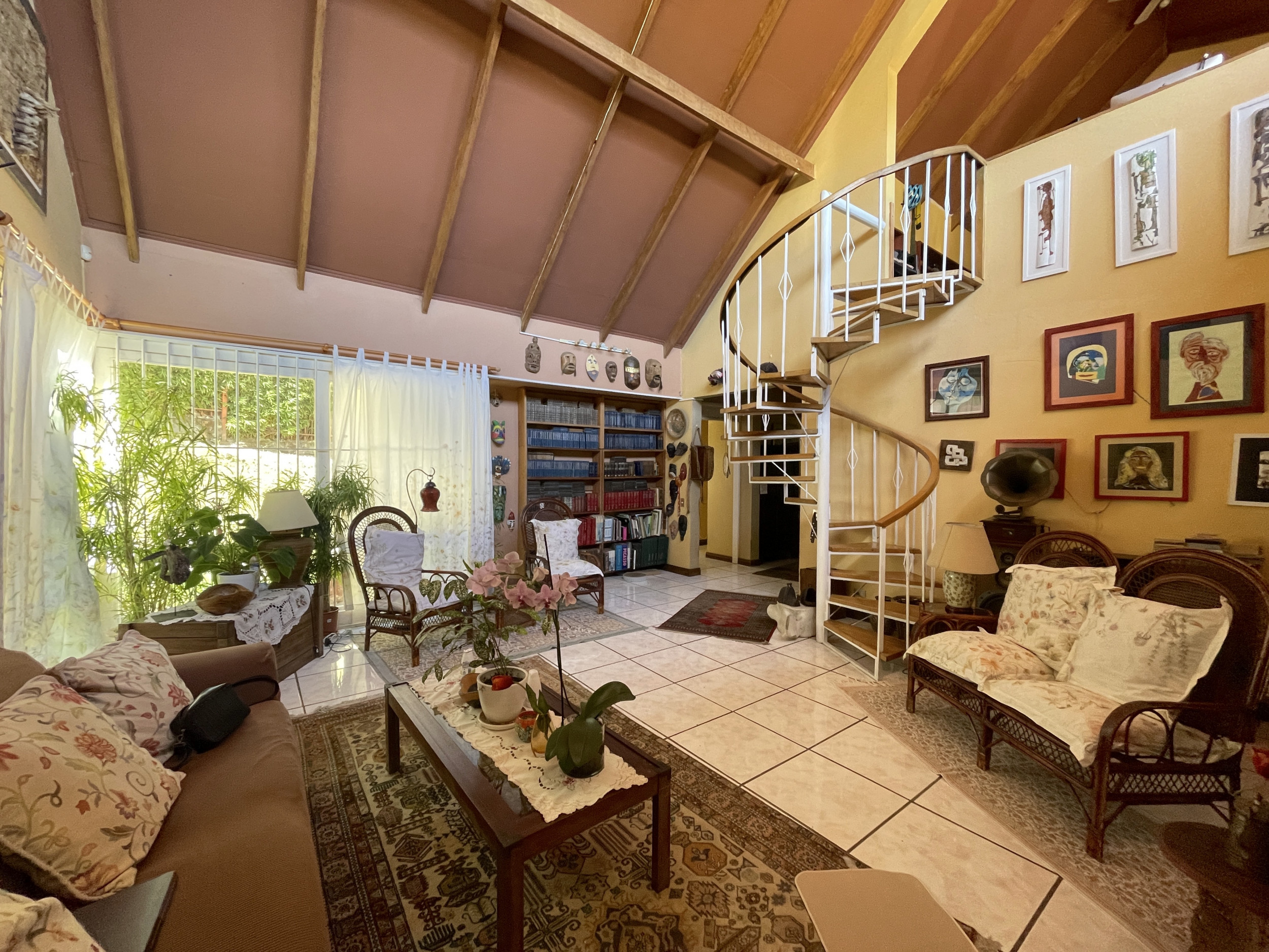 House in Alto Las Palomas single story with breathtaking Views and Lush Gardens SOLD
