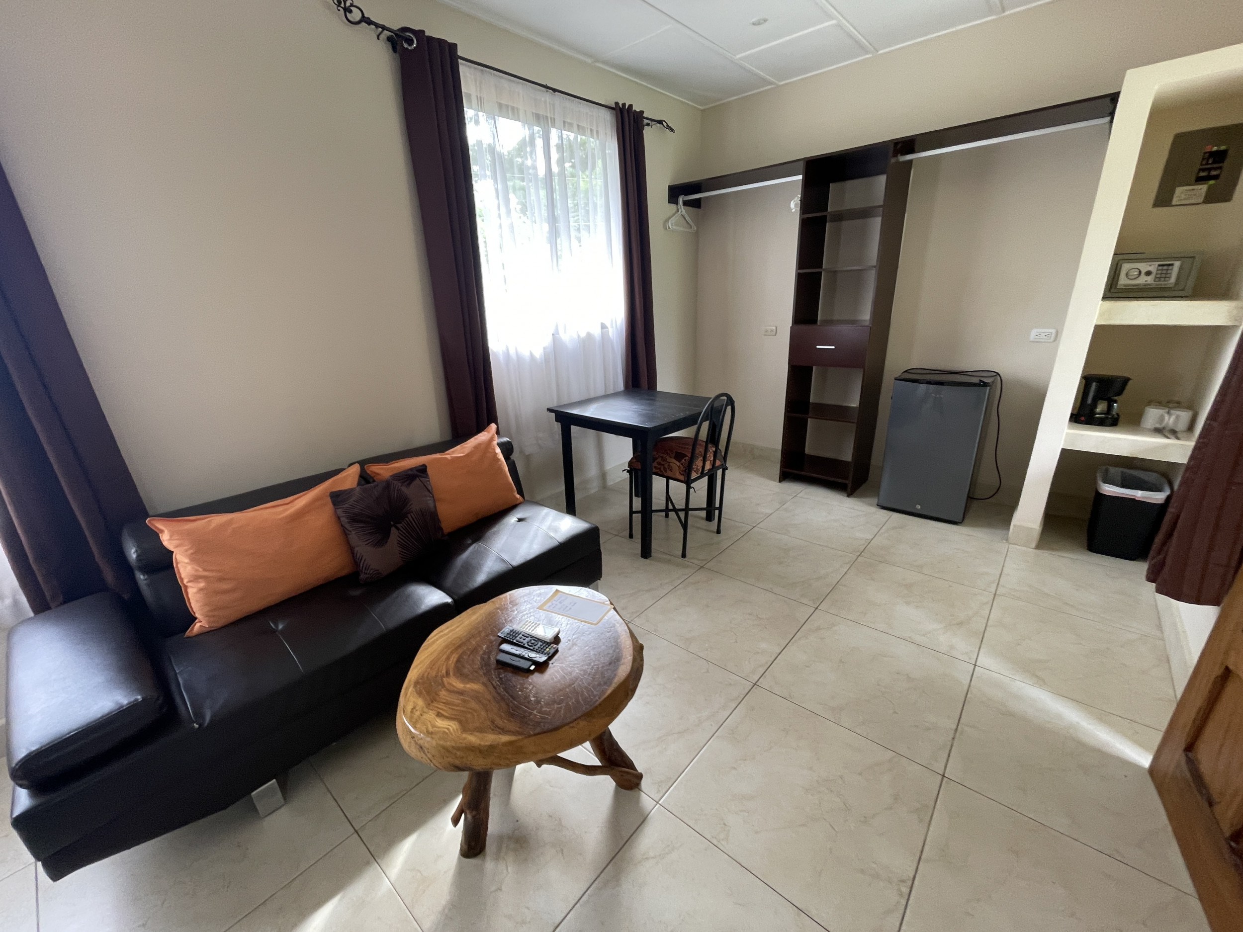 Prime Jaco Beach Investment Property: Ideal for Hotel or Airbnb Business