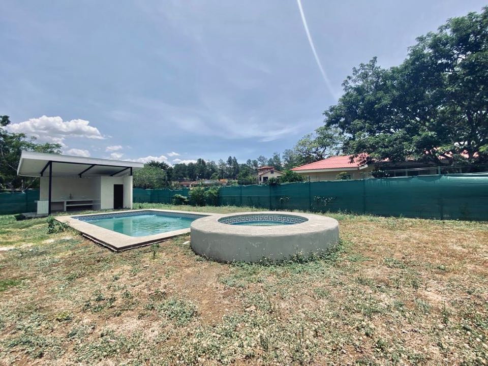 Luxurious Living at Residencial Los Reyes: Modern Single-Story Home SOLD