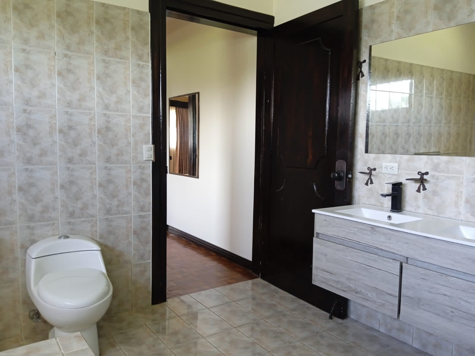 House for rent or sale Ciudad Colon with pool