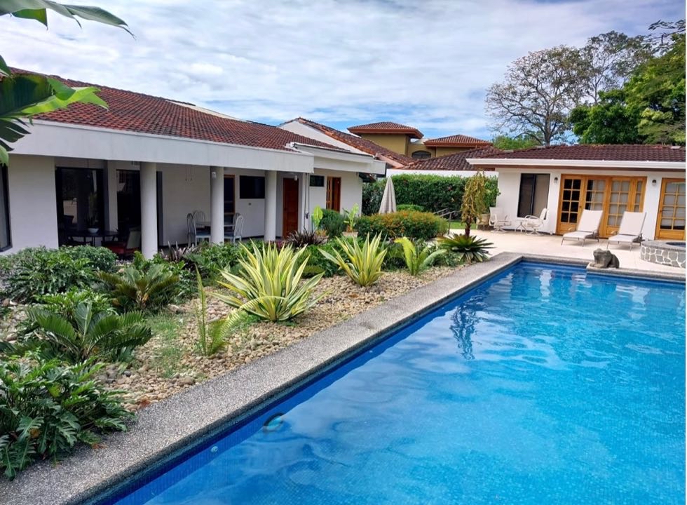 For Sale, Single-Story House with Pool Los Reyes SOLD