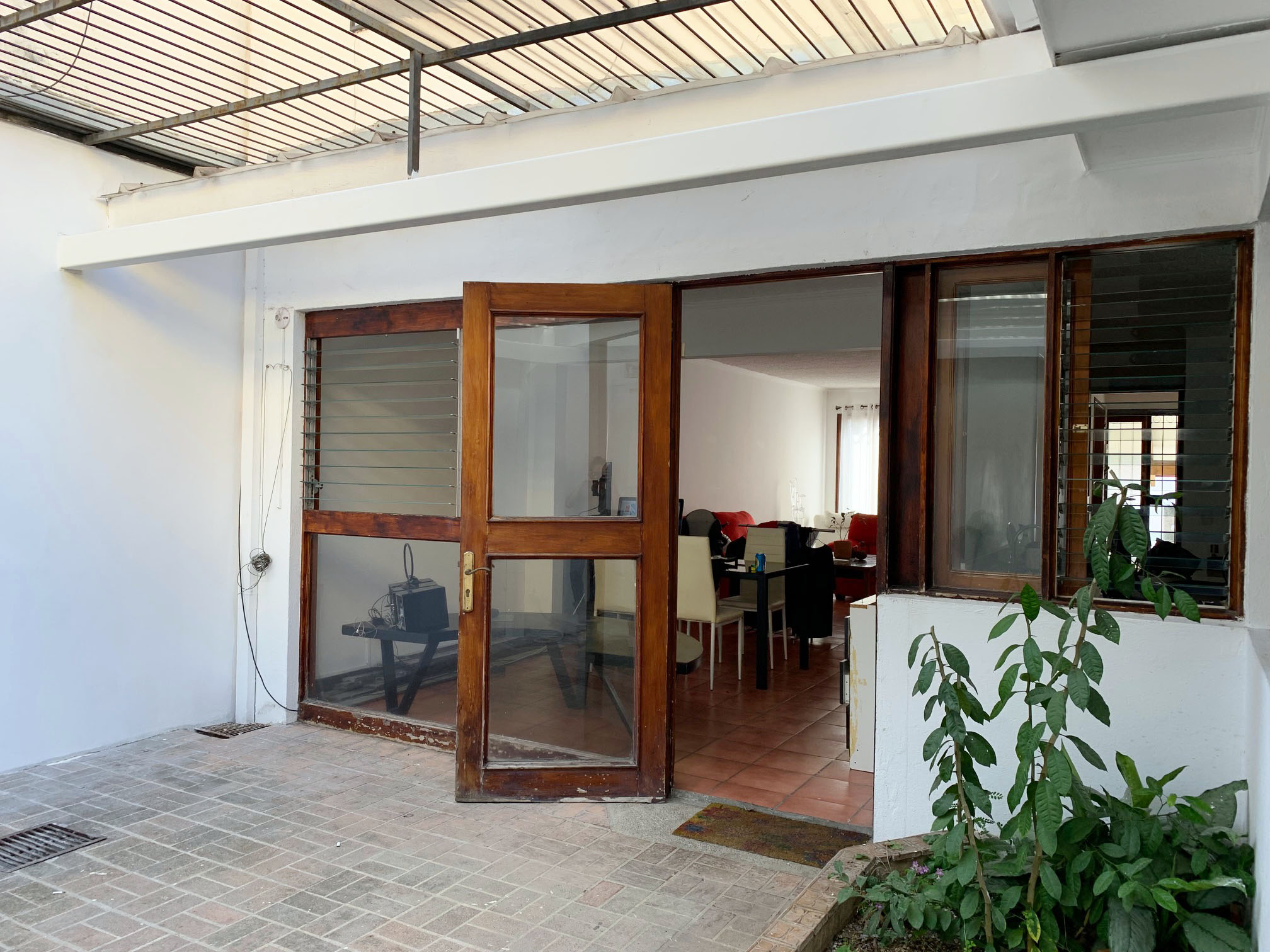 Charming Home in Gated Community: Ideal Living in Escazú's Trejos Montealegre SOLD