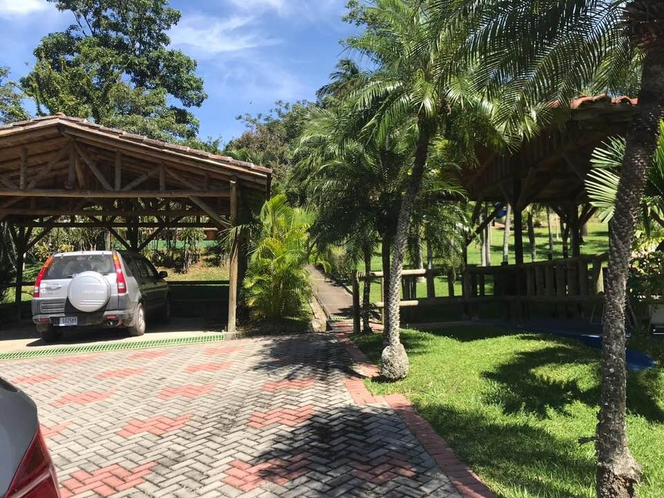 Country House in Pozos, Santa Ana