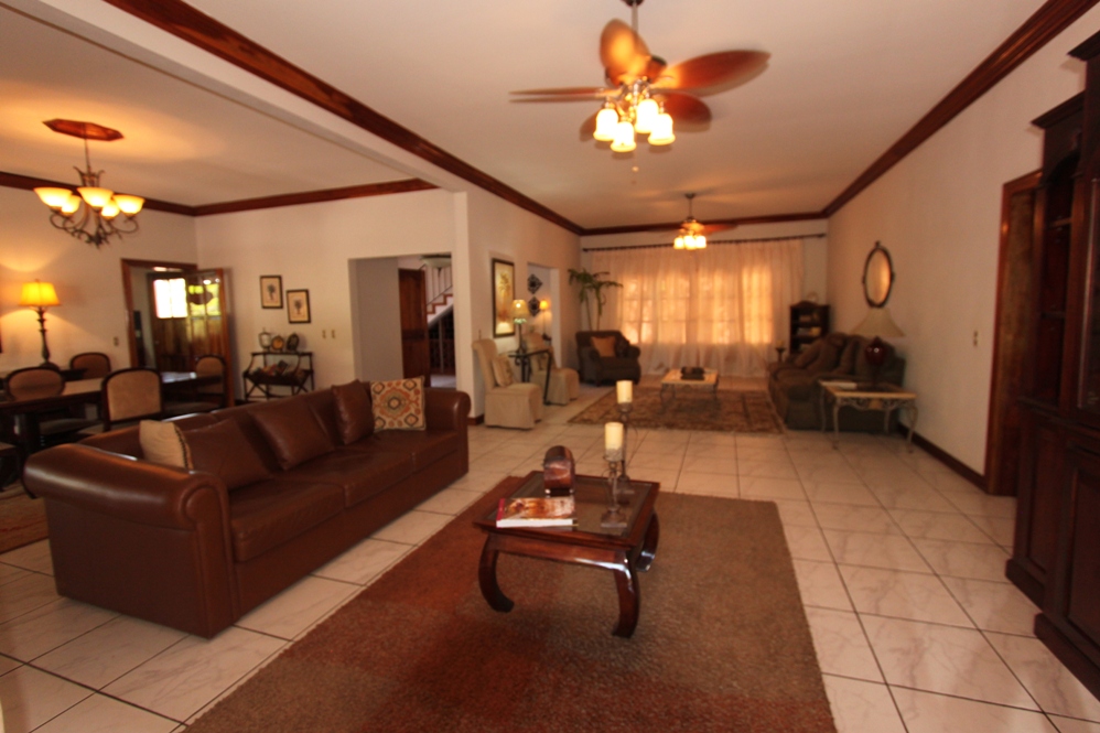 Exclusive Property with Two Houses in Gated Community: Brasil de Mora, Ciudad Colón