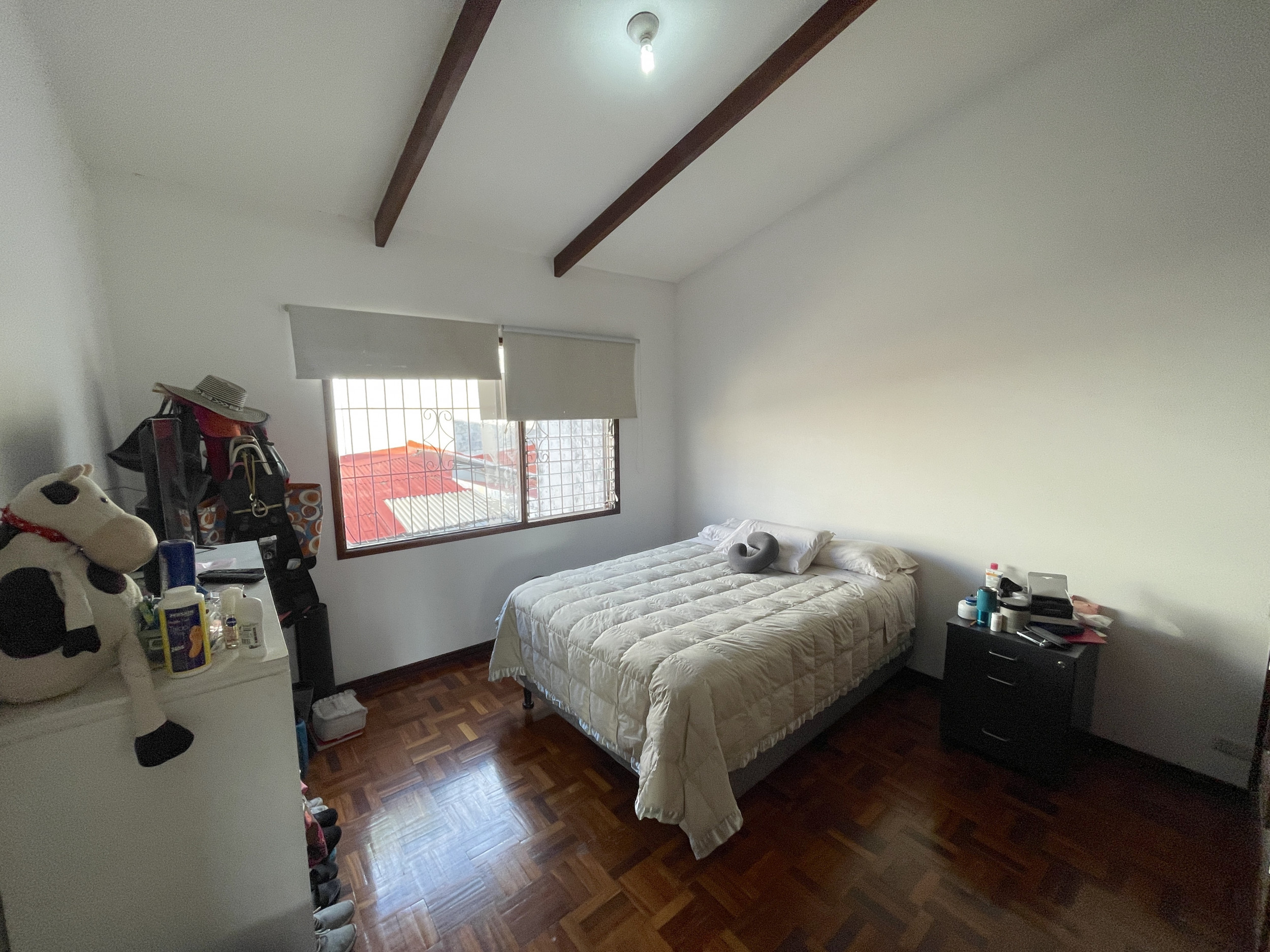 Charming Home in Gated Community: Ideal Living in Escazú's Trejos Montealegre SOLD