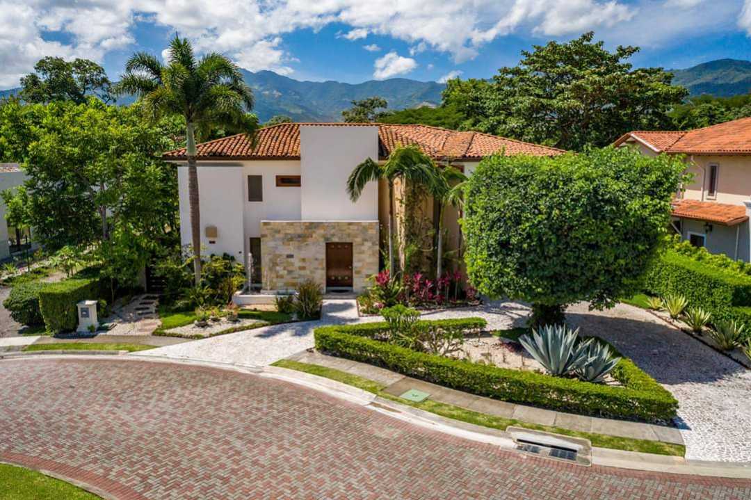 Luxurious Hacienda Lindora Home with Pool, Tennis Court, and More for Sale in Santa Ana SOLD