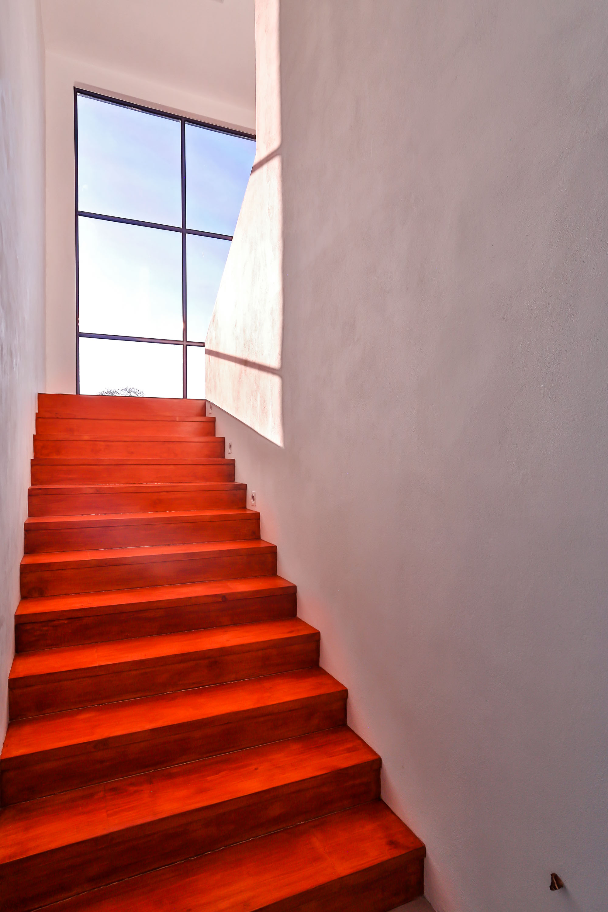 Modern Minimalist Gem for sale in Hacienda Los Reyes SOLD
