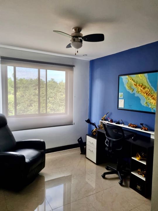 Spacious and Elegant Home for Sale in Santa Ana Hills: Modern Design, Amenities, and Security SOLD