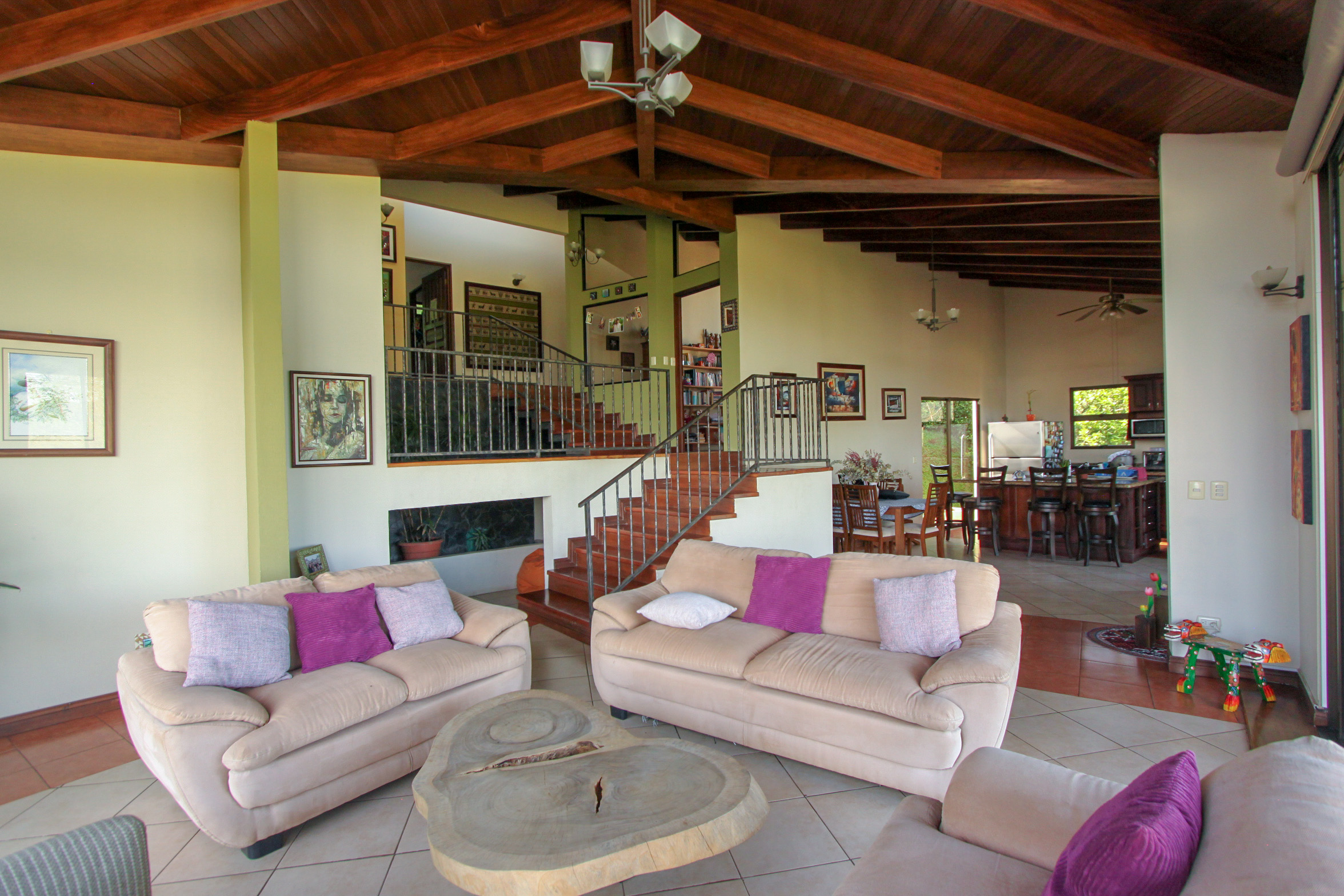 House for sale Ciudad Colon with panoramic views
