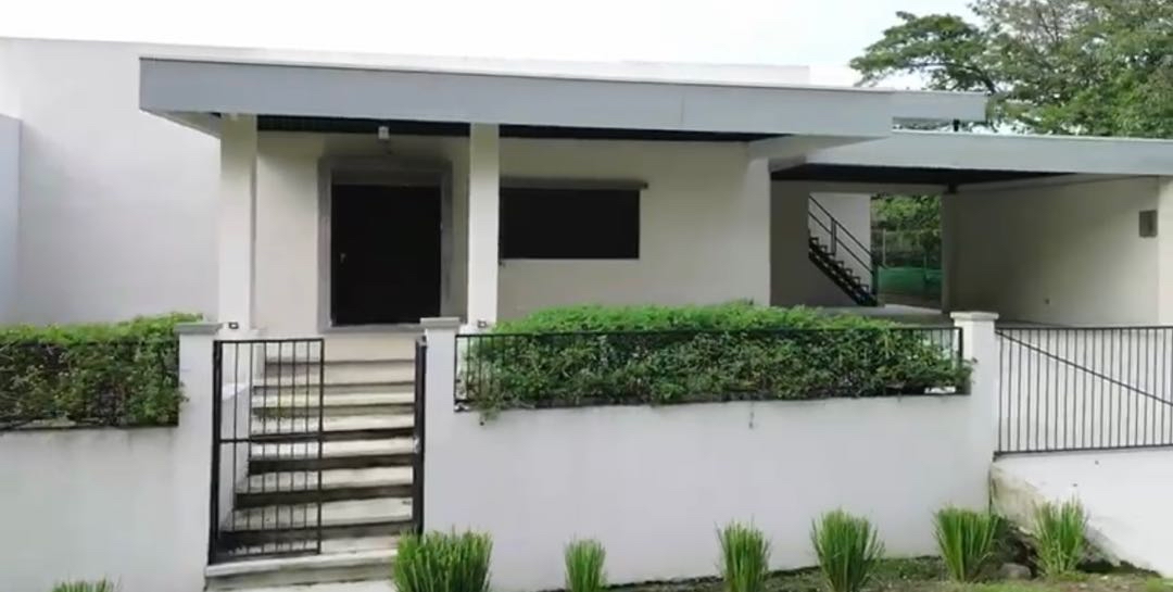 Luxurious Living at Residencial Los Reyes: Modern Single-Story Home SOLD