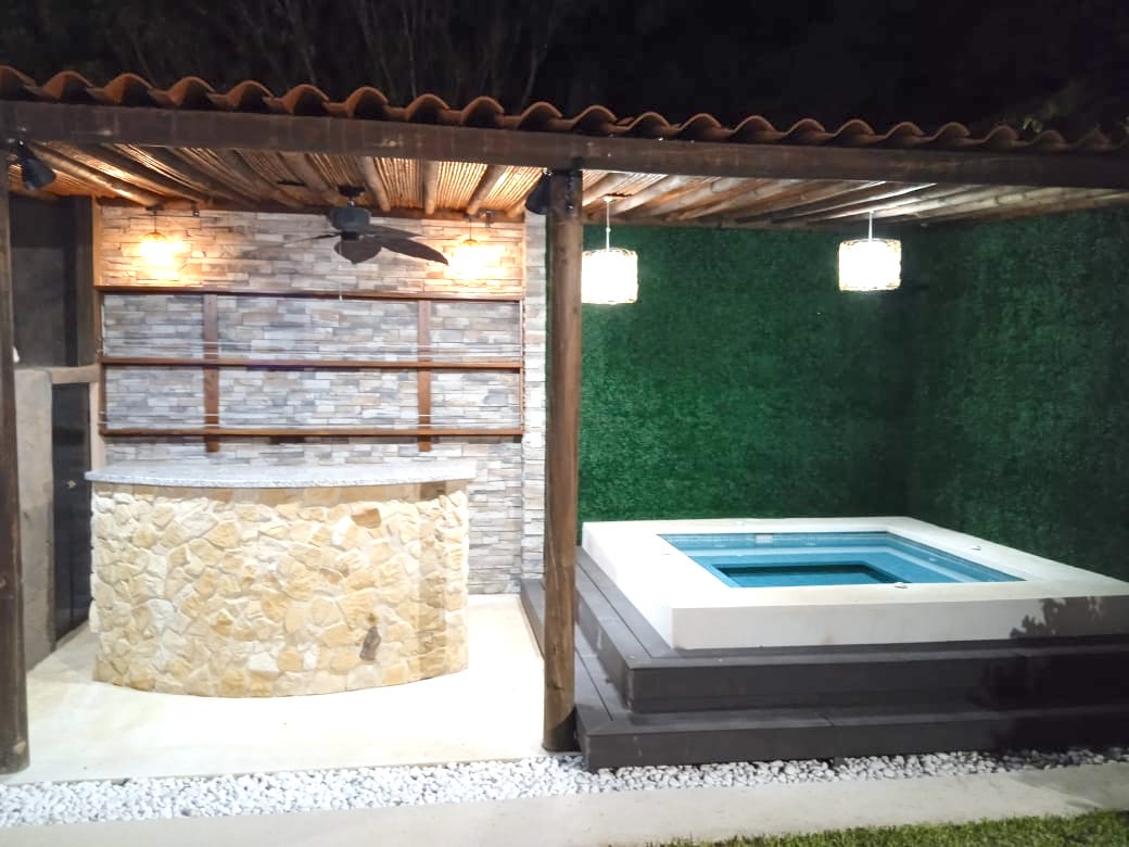 House for rent or sale Ciudad Colon with pool