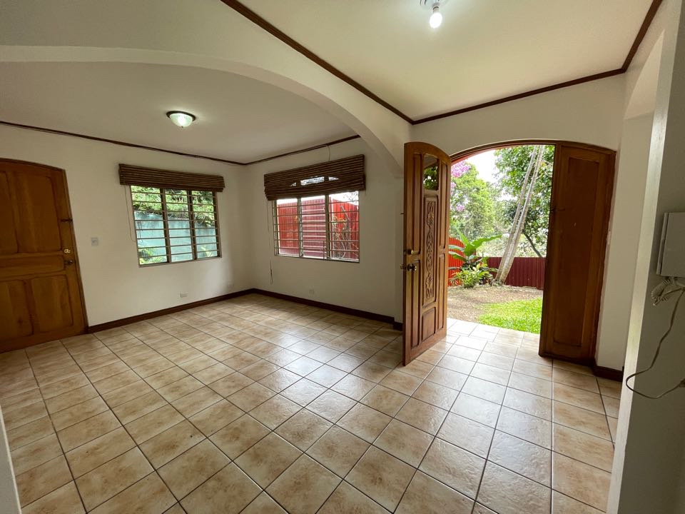 Dual Delight in Escazú: Two Homes on a Spacious Lot in San Antonio