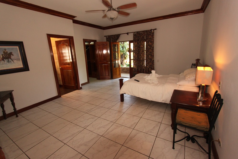 Exclusive Property with Two Houses in Gated Community: Brasil de Mora, Ciudad Colón