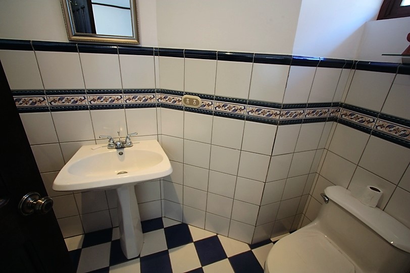 One story house for sale in gated community Santa Ana SOLD