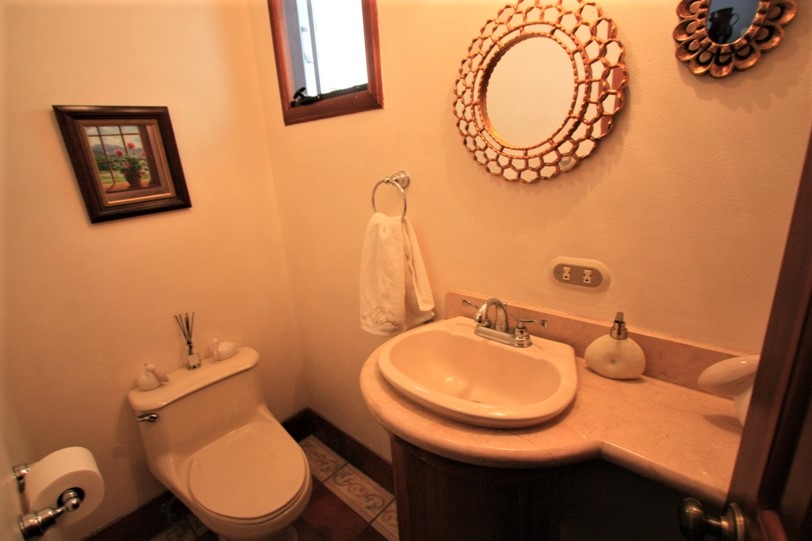 One story house for sale in gated community Santa Ana SOLD