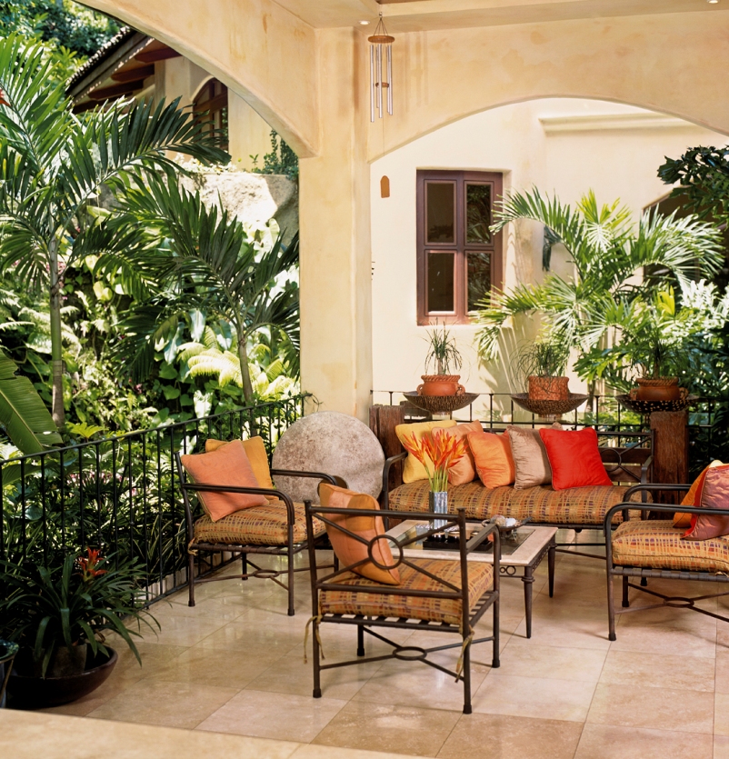 Luxurious Mediterranean-Style Mansion with Spectacular Views in Villa Real, Santa Ana