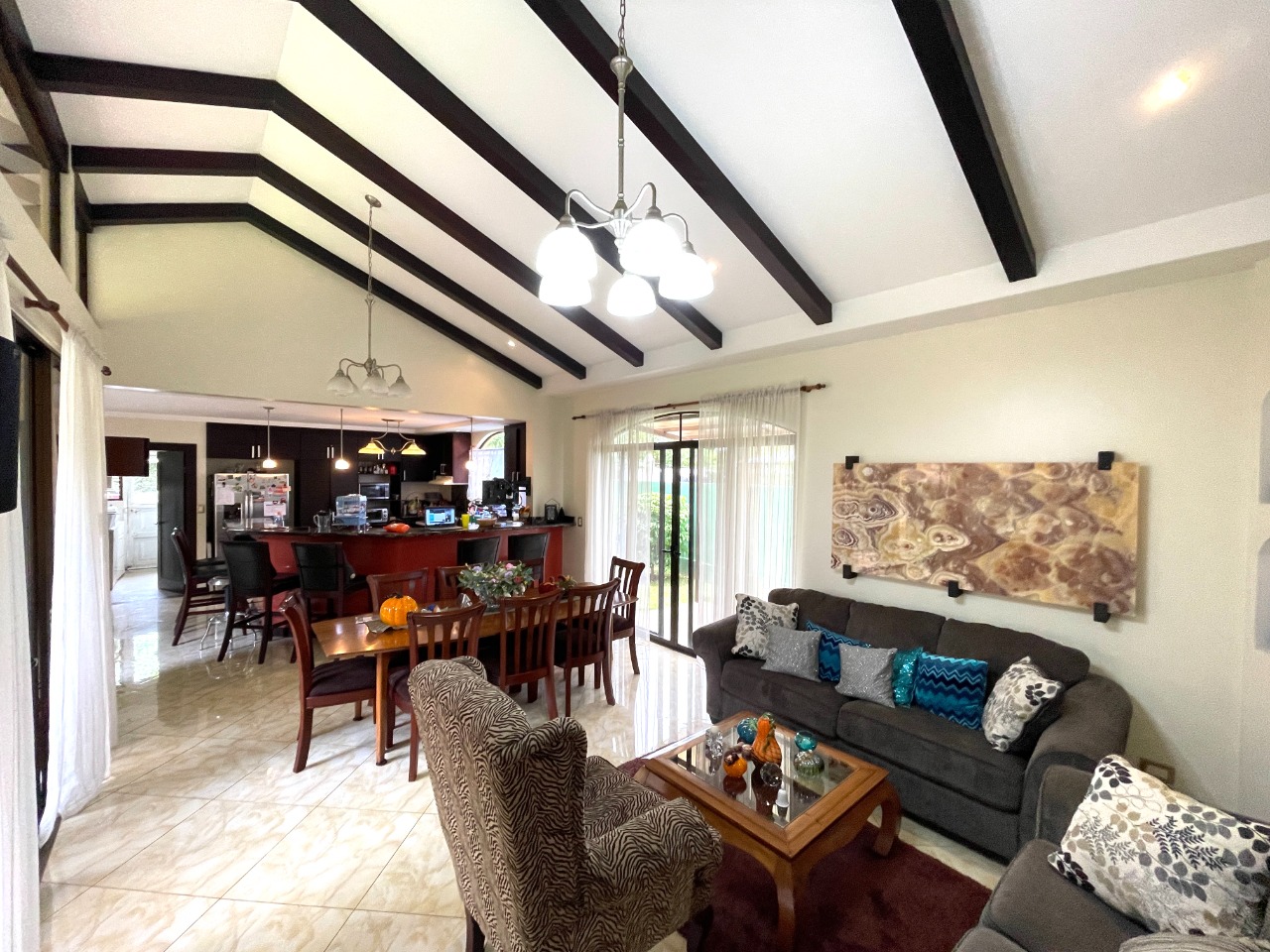 3-Bedroom Residence with Elegant Details in Prime Heredia Location