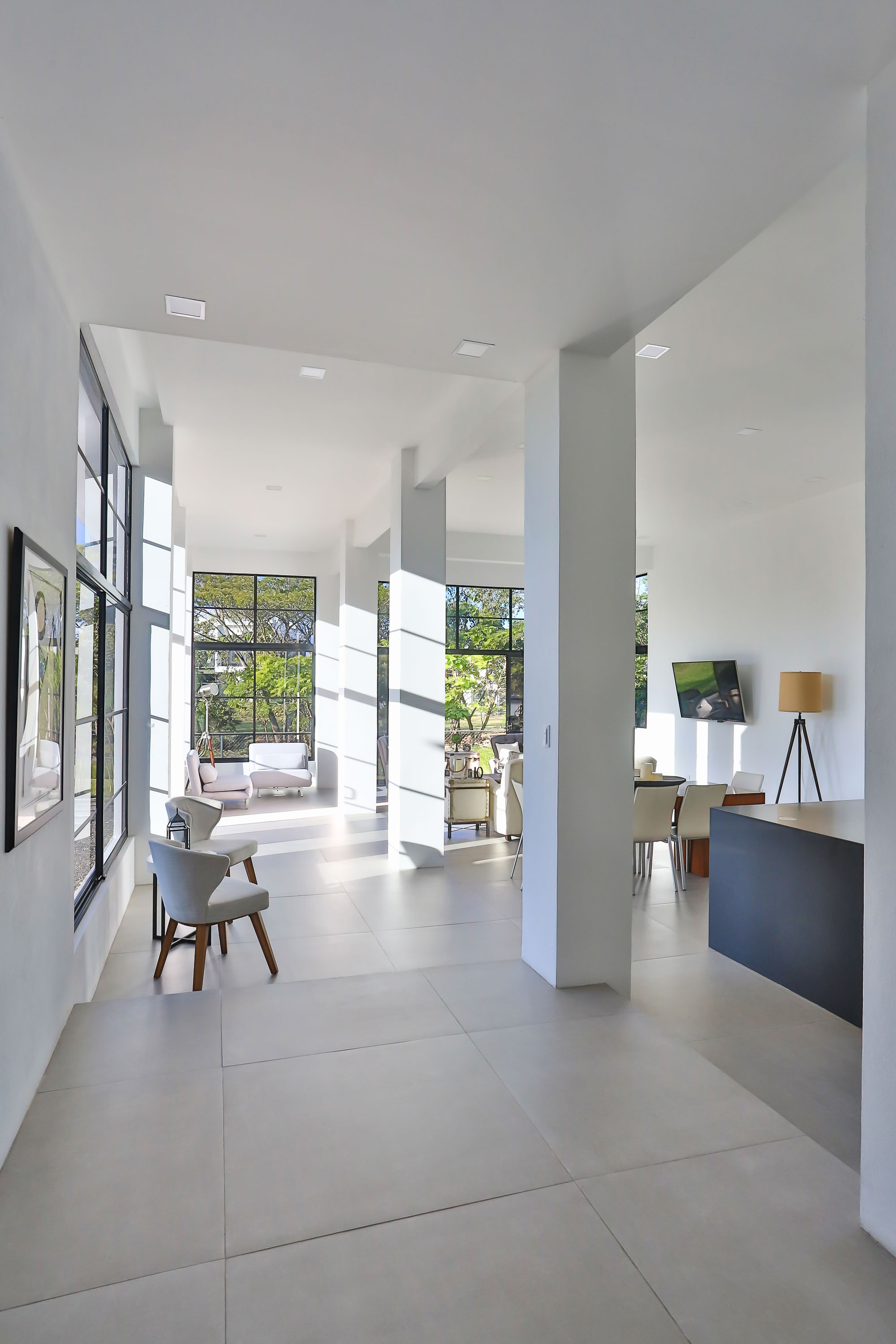 Modern Minimalist Gem for sale in Hacienda Los Reyes SOLD