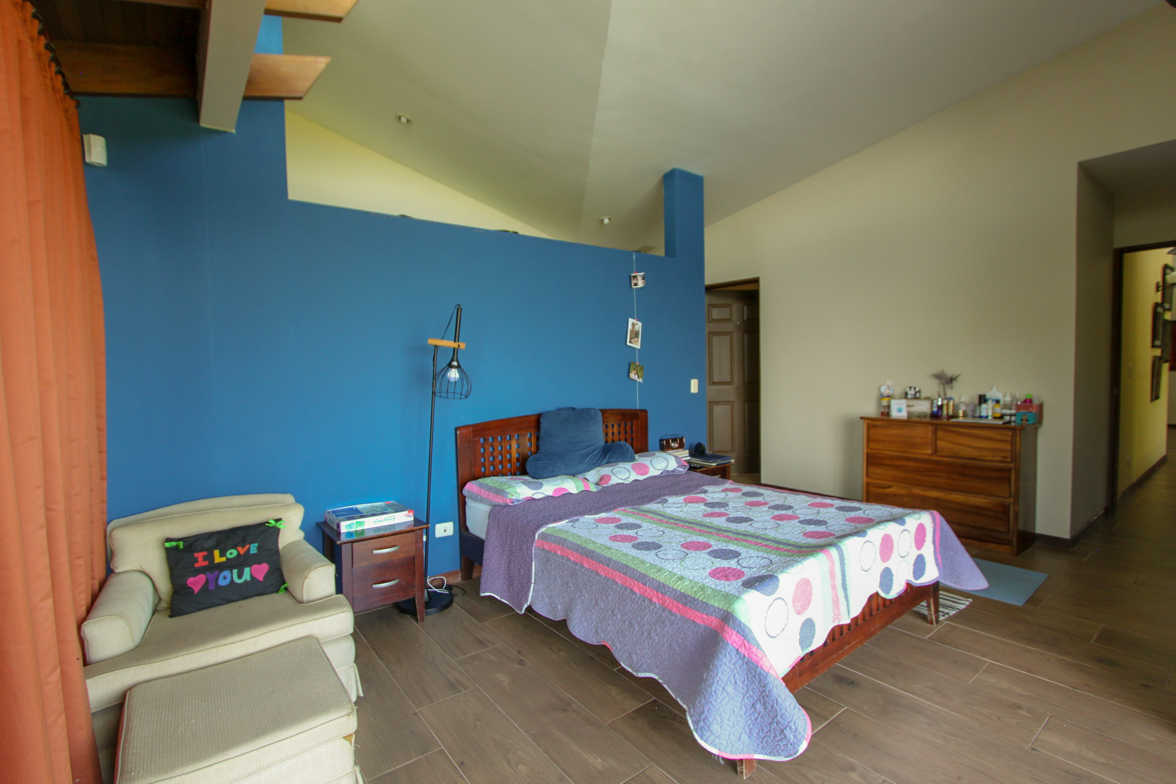 House for sale Ciudad Colon with panoramic views
