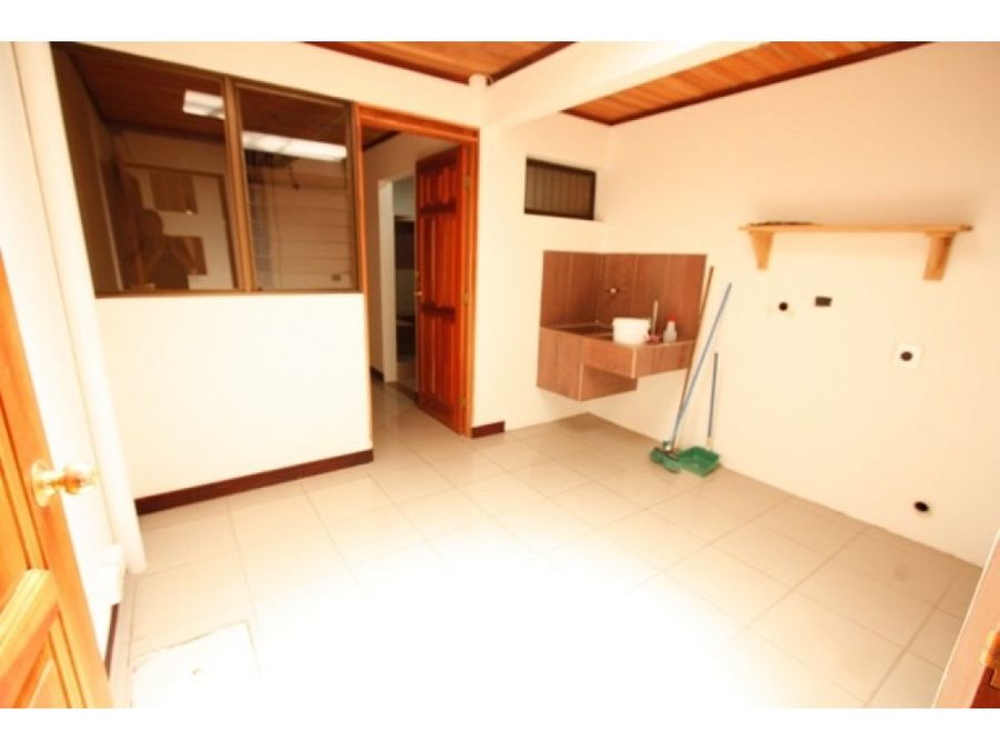 Spacious Two-Story Building in Prime San Pedro Location - Ideal for Business or Offices