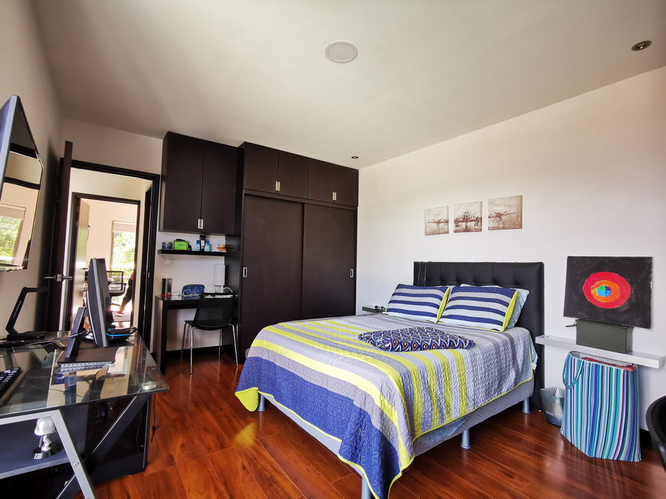 Spectacular Views and Modern Elegance: Impeccable Residence in San Antonio de Escazú SOLD