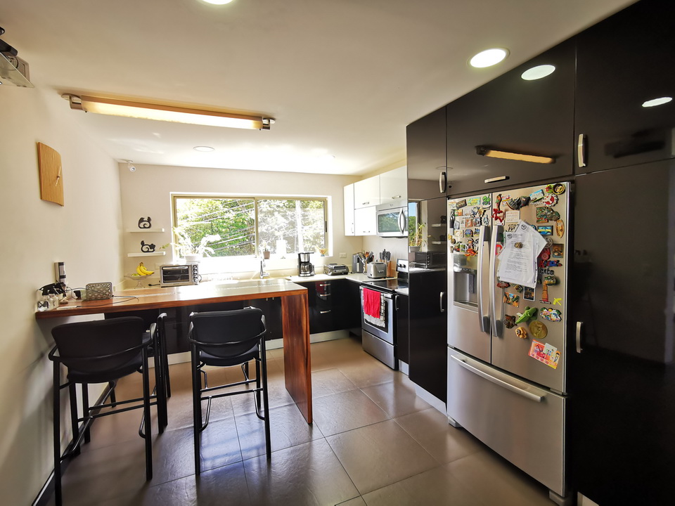 Spectacular Views and Modern Elegance: Impeccable Residence in San Antonio de Escazú SOLD