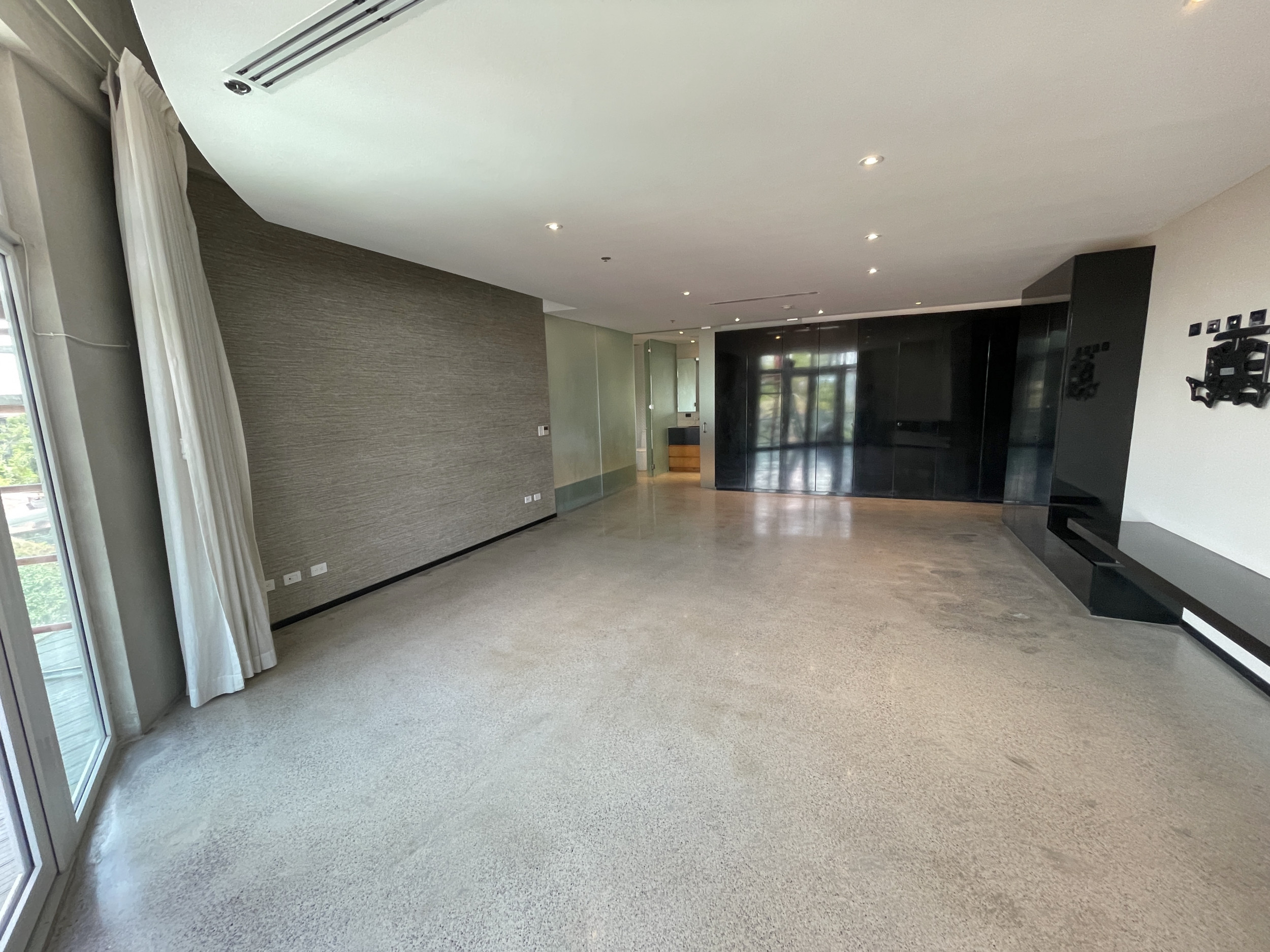 Modern Luxury Condominiums with Mountain and Country Club Views in Escazú