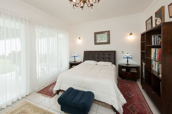 House for rent or sale Ciudad Colon with pool