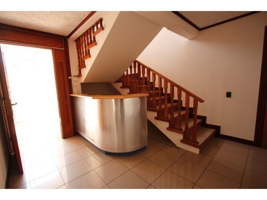 Spacious Two-Story Building in Prime San Pedro Location - Ideal for Business or Offices