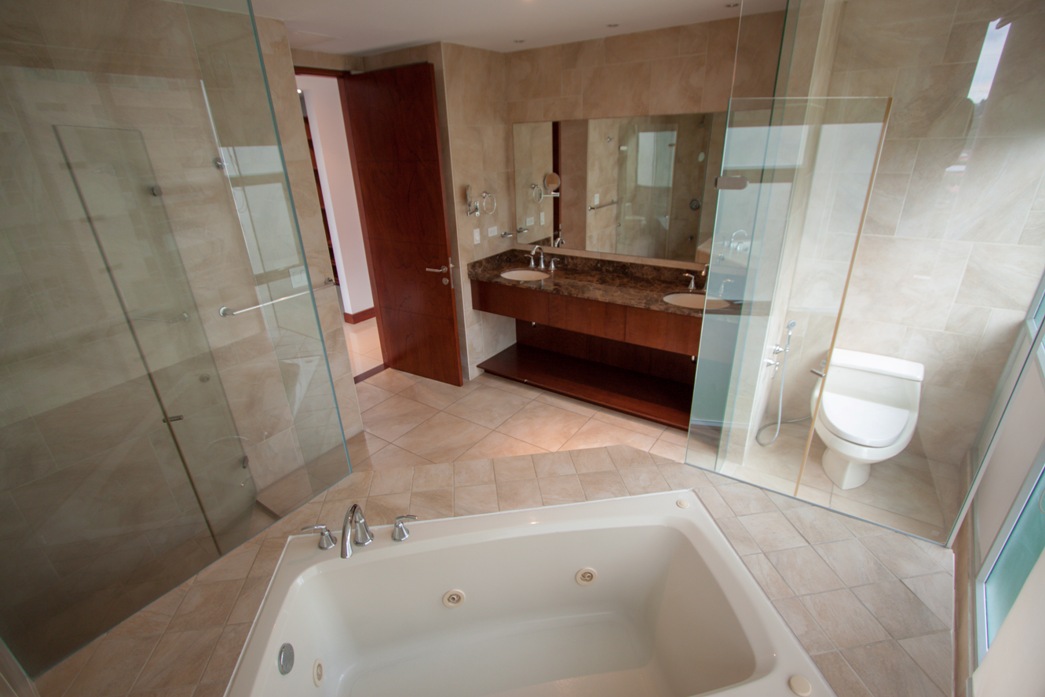 Luxurious Apartment Living in Central Park, Escazú: Exclusive Opportunity for Rent or Purchase