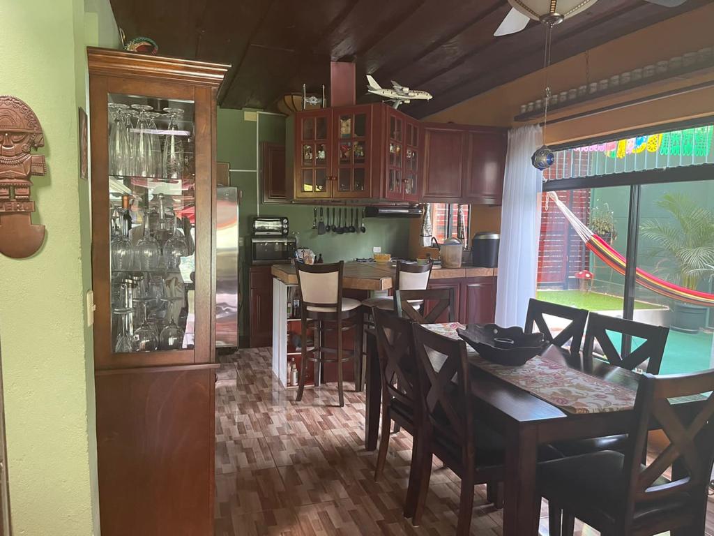 Nature-Enveloped Elegance: 3BR Home with Views in Ciudad Colon, Only 6 Blocks from the Center