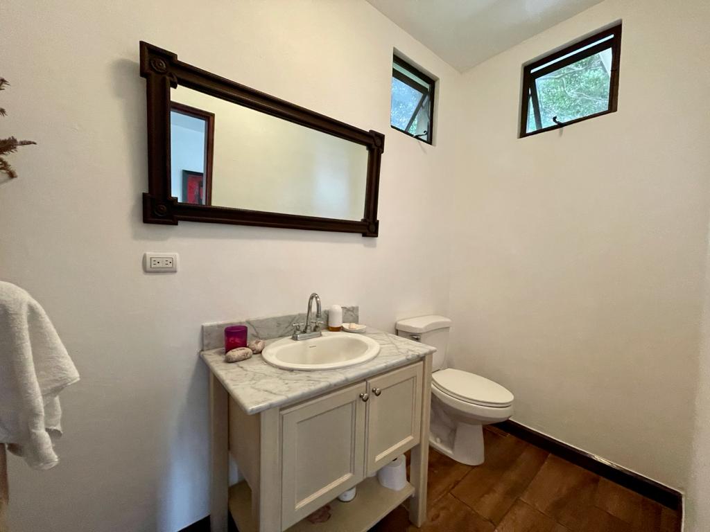House for sale in a gated community in Brasil de Mora