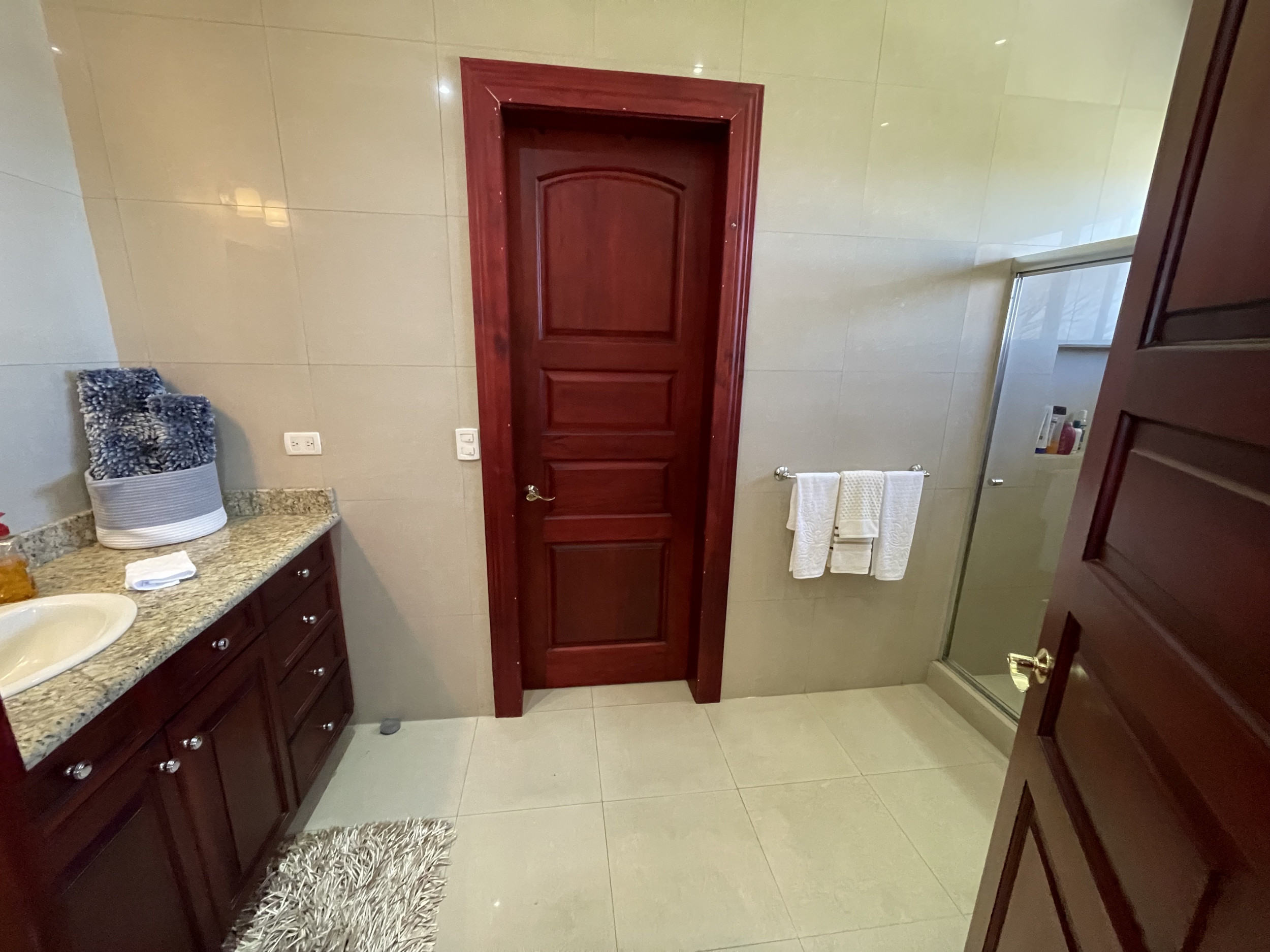 Elegant home for sale, Bosque de Doña Rosa, Cariari, Belen