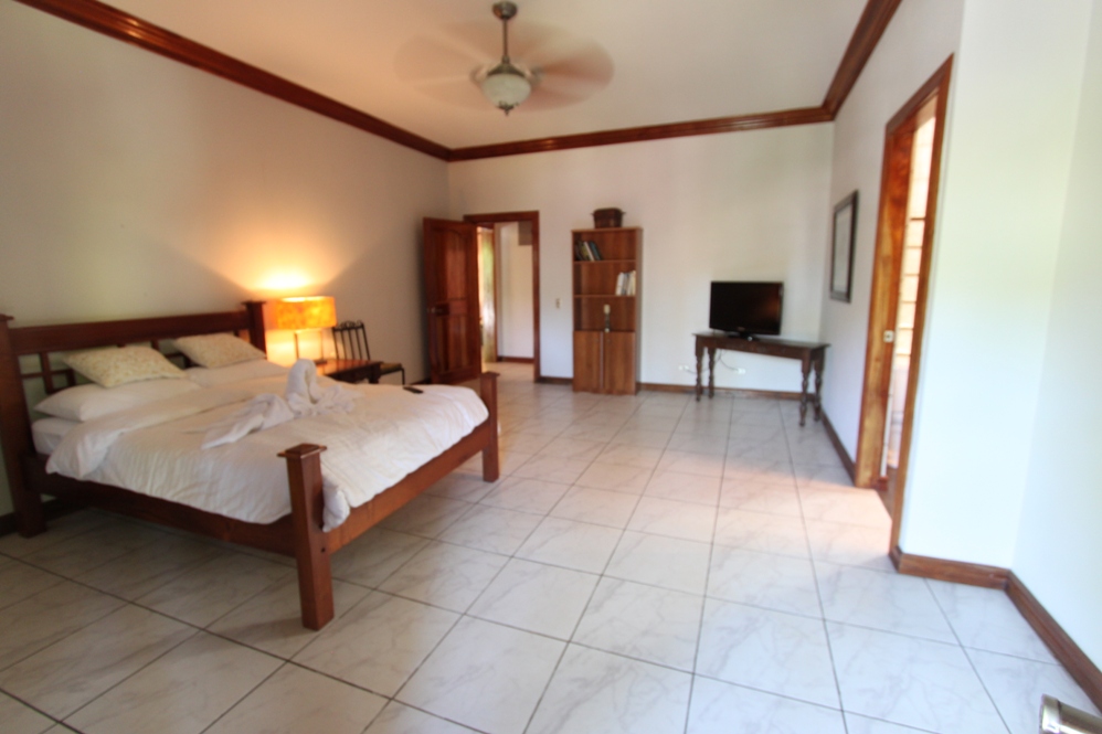 Exclusive Property with Two Houses in Gated Community: Brasil de Mora, Ciudad Colón