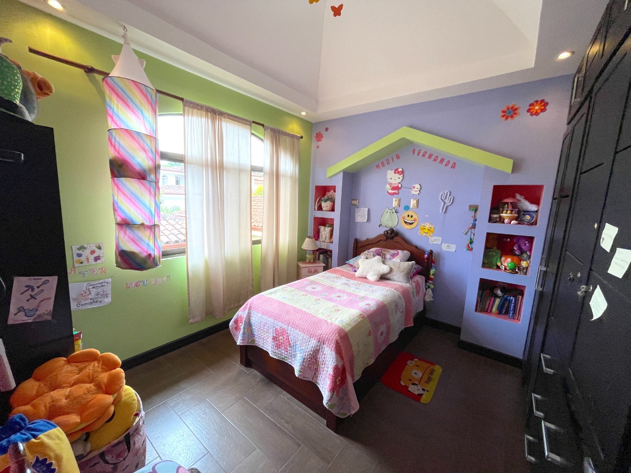 3-Bedroom Residence with Elegant Details in Prime Heredia Location