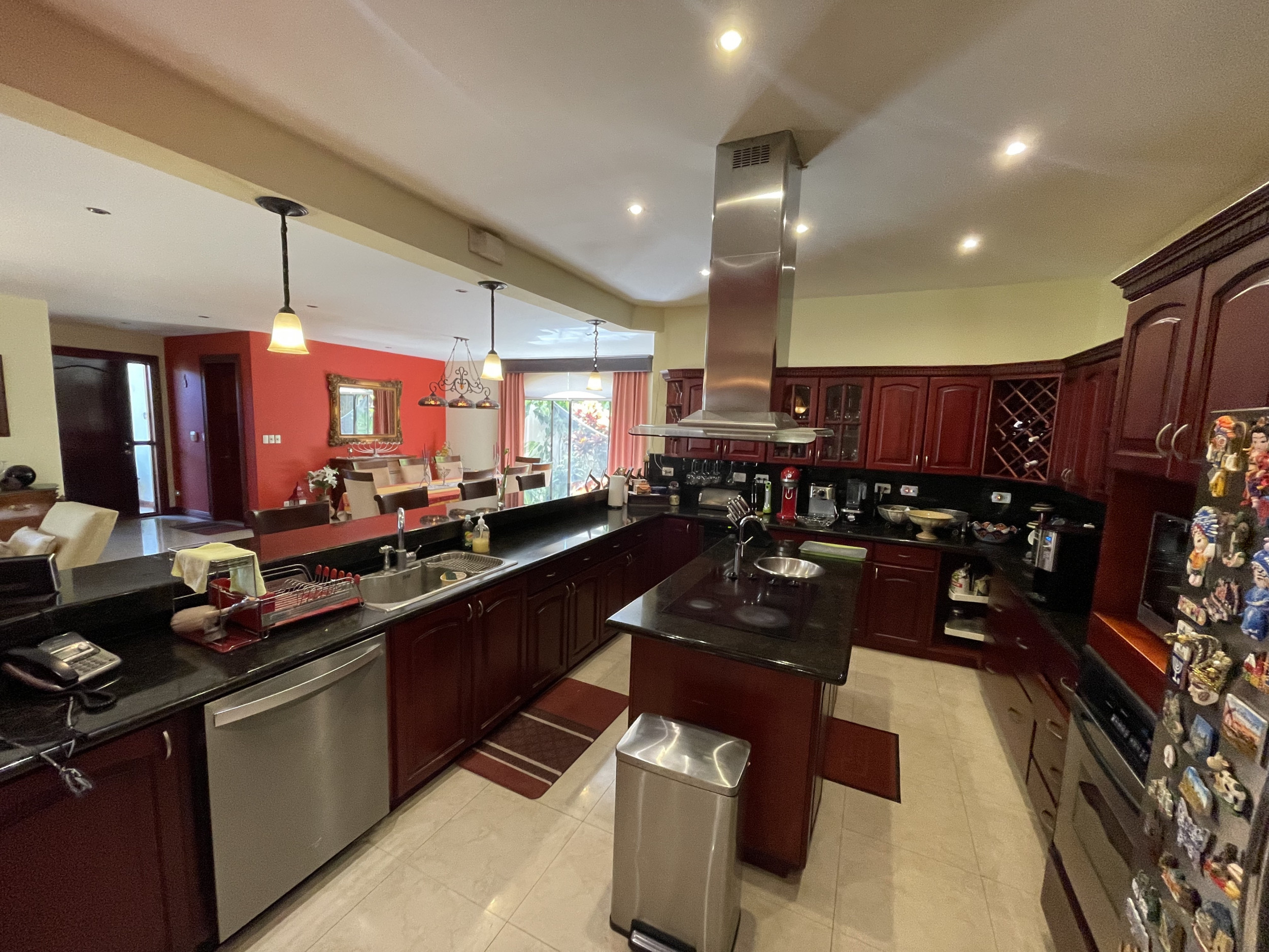 Elegant home for sale, Bosque de Doña Rosa, Cariari, Belen